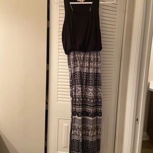 Derek heart M long blk dress